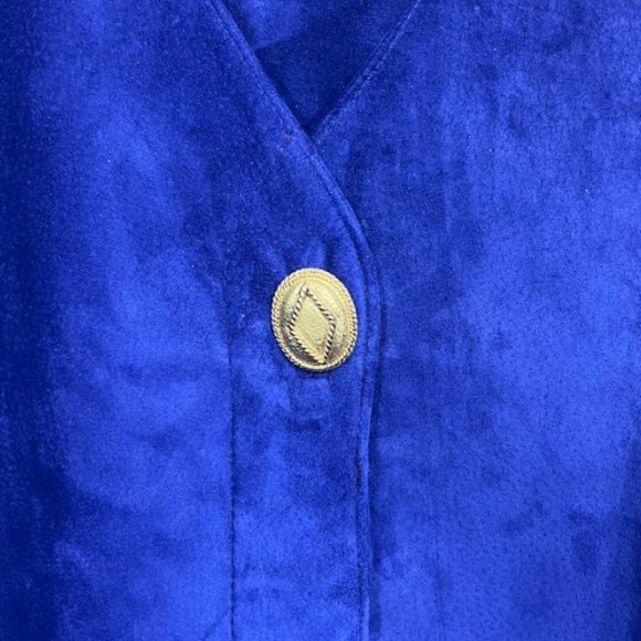 Danier Suede Set - Picture 2 of 10